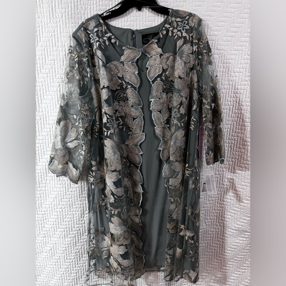 Alex Evenings Silver Floral Embroidered Midi Dress - Picture 1 of 6